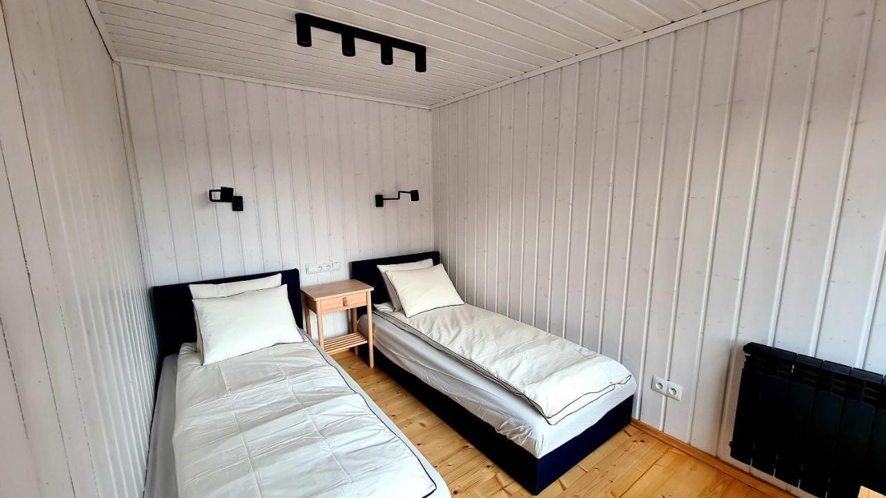 Hotel Oberza Pod Zlotym Prosiakiem Nieborów Esterno foto