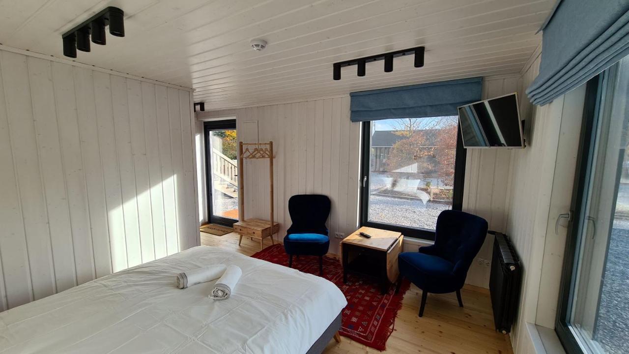 Hotel Oberza Pod Zlotym Prosiakiem Nieborów Esterno foto