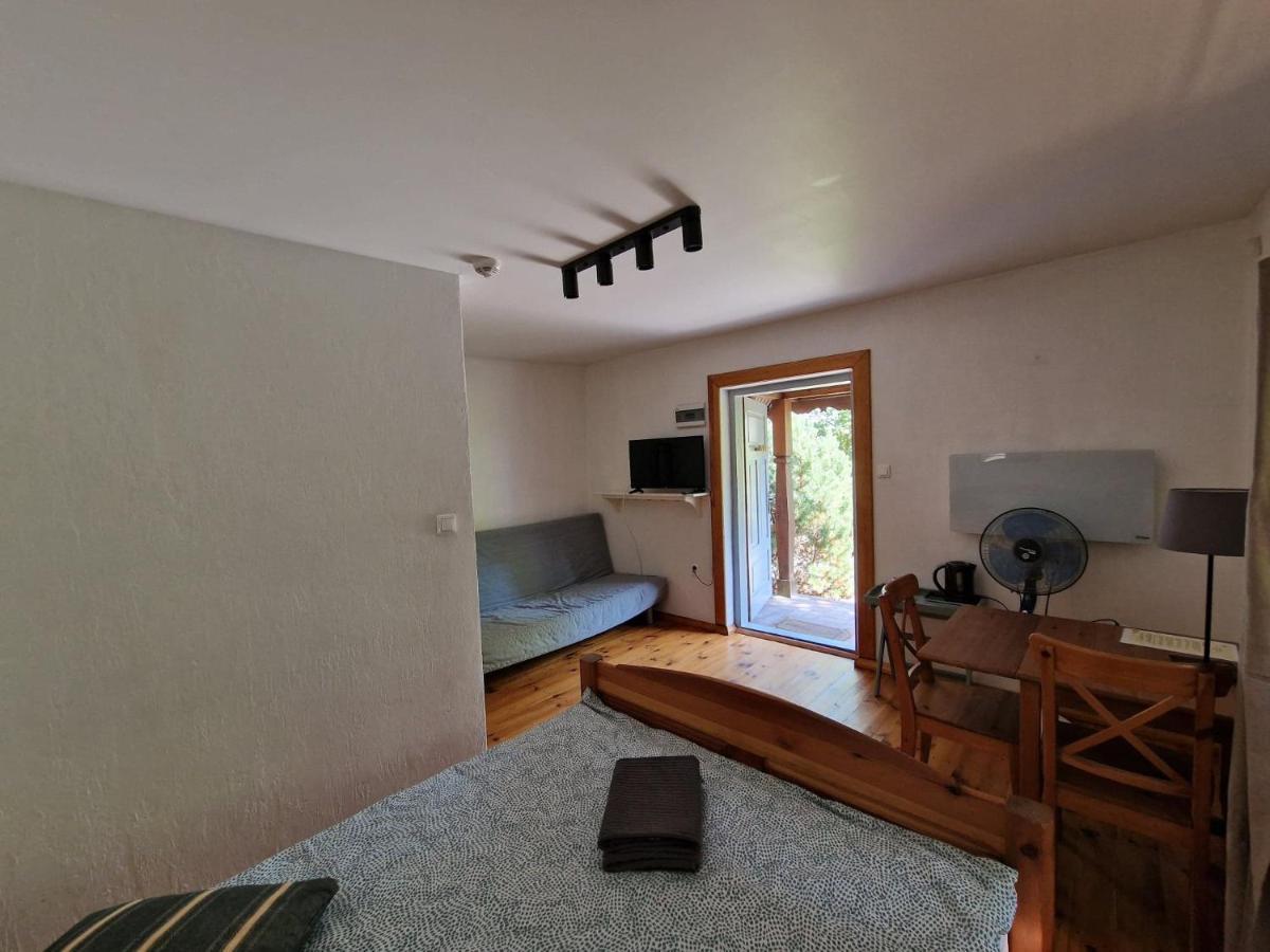 Hotel Oberza Pod Zlotym Prosiakiem Nieborów Esterno foto