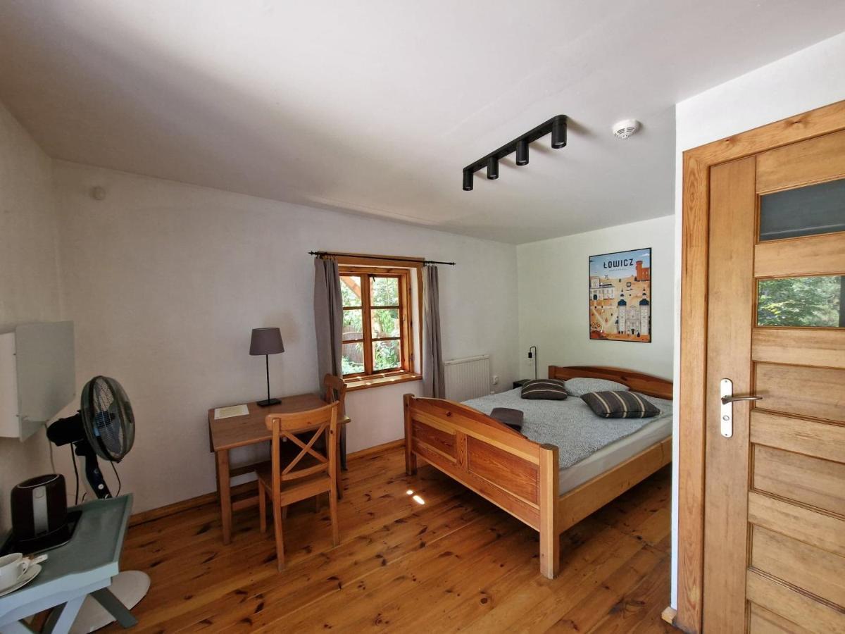 Hotel Oberza Pod Zlotym Prosiakiem Nieborów Esterno foto
