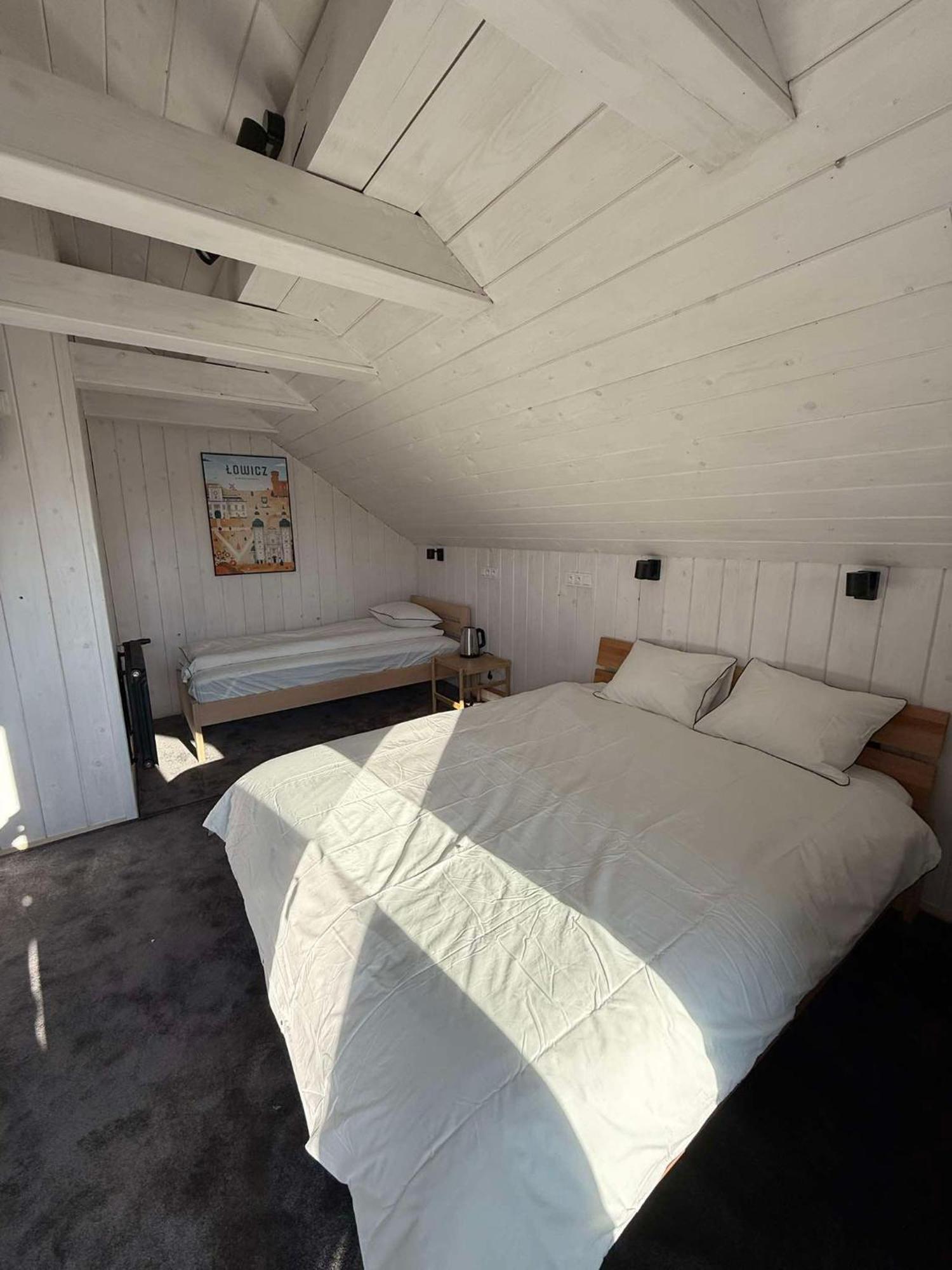 Hotel Oberza Pod Zlotym Prosiakiem Nieborów Esterno foto