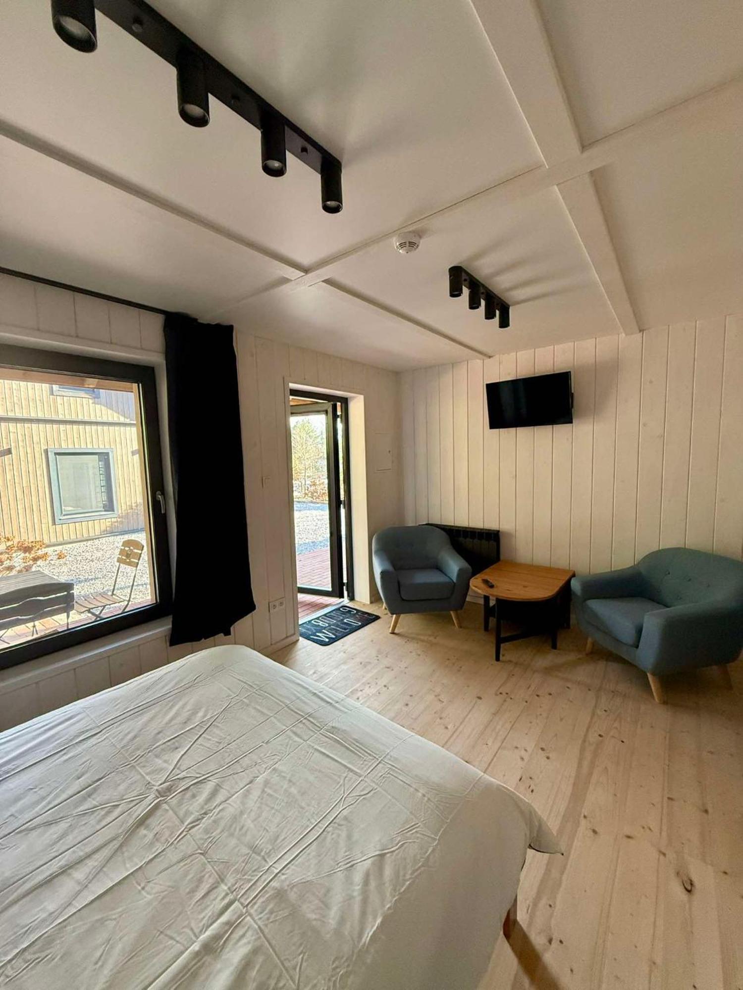 Hotel Oberza Pod Zlotym Prosiakiem Nieborów Esterno foto