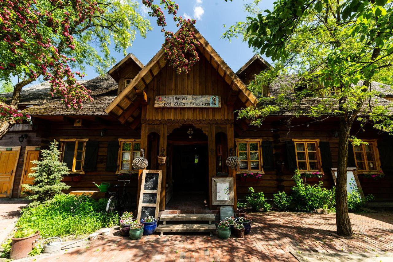 Hotel Oberza Pod Zlotym Prosiakiem Nieborów Esterno foto
